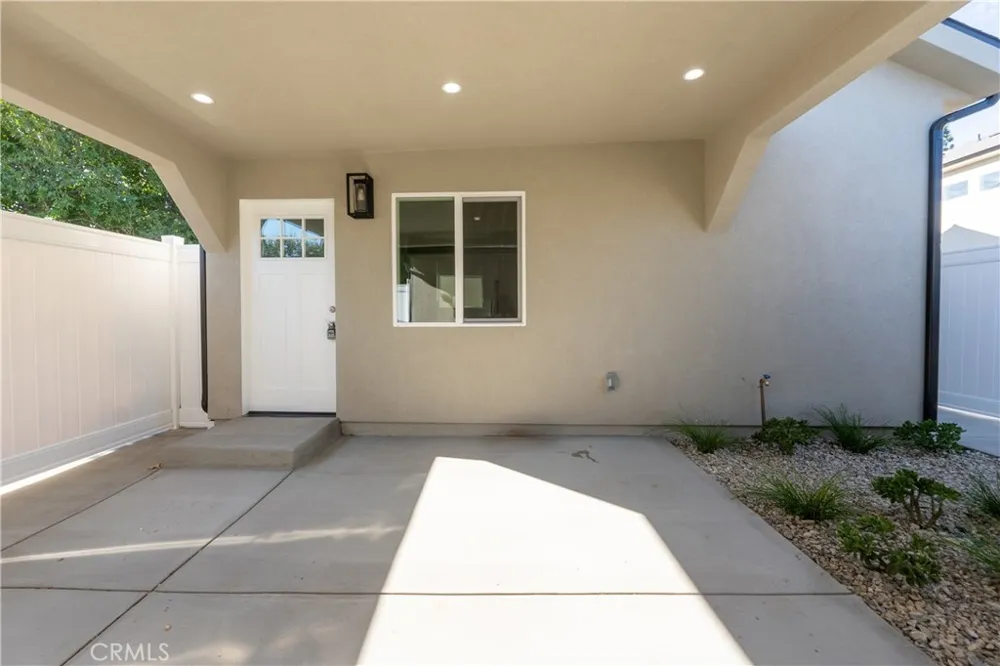 10419 Amigo Avenue #1/2 Porter Ranch, CA 91326