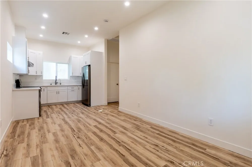 10419 Amigo Avenue #1/2 Porter Ranch, CA 91326