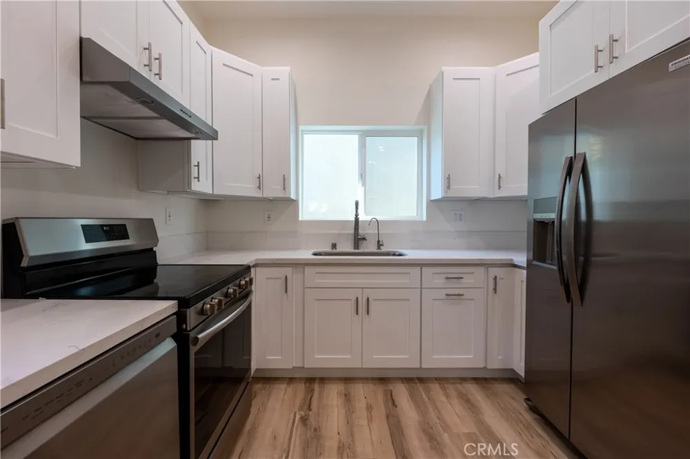 10419 Amigo Avenue #1/2 Porter Ranch, CA 91326