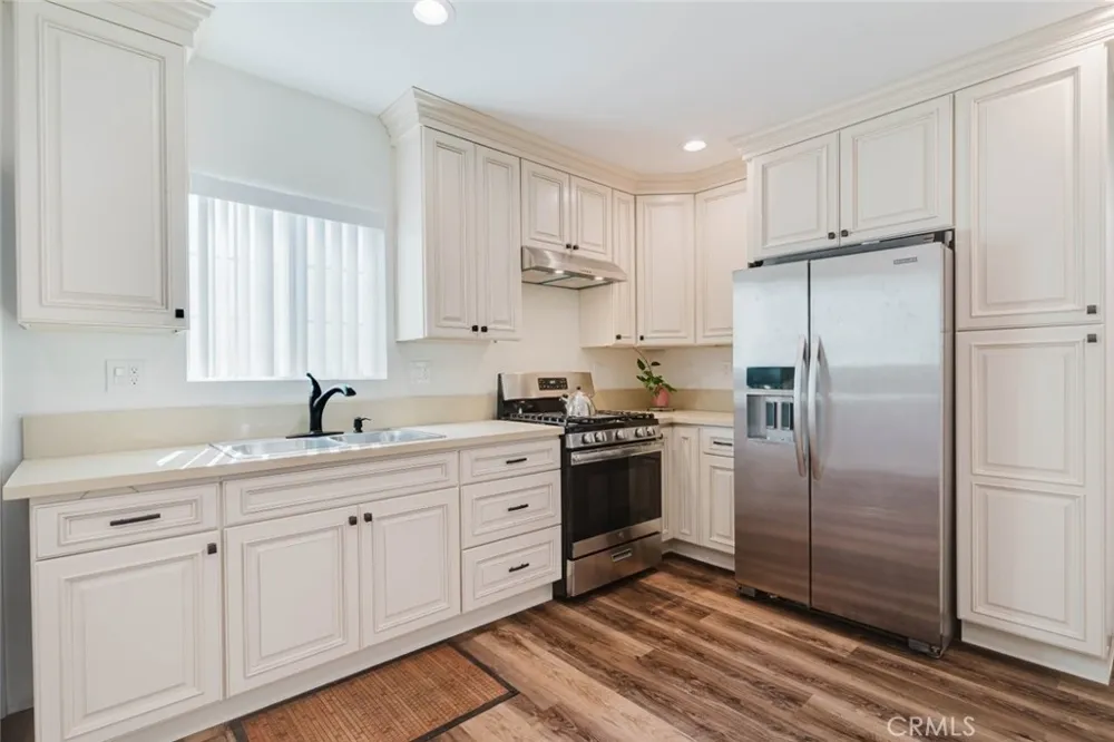 2027 Bonita Avenue Burbank, CA 91504