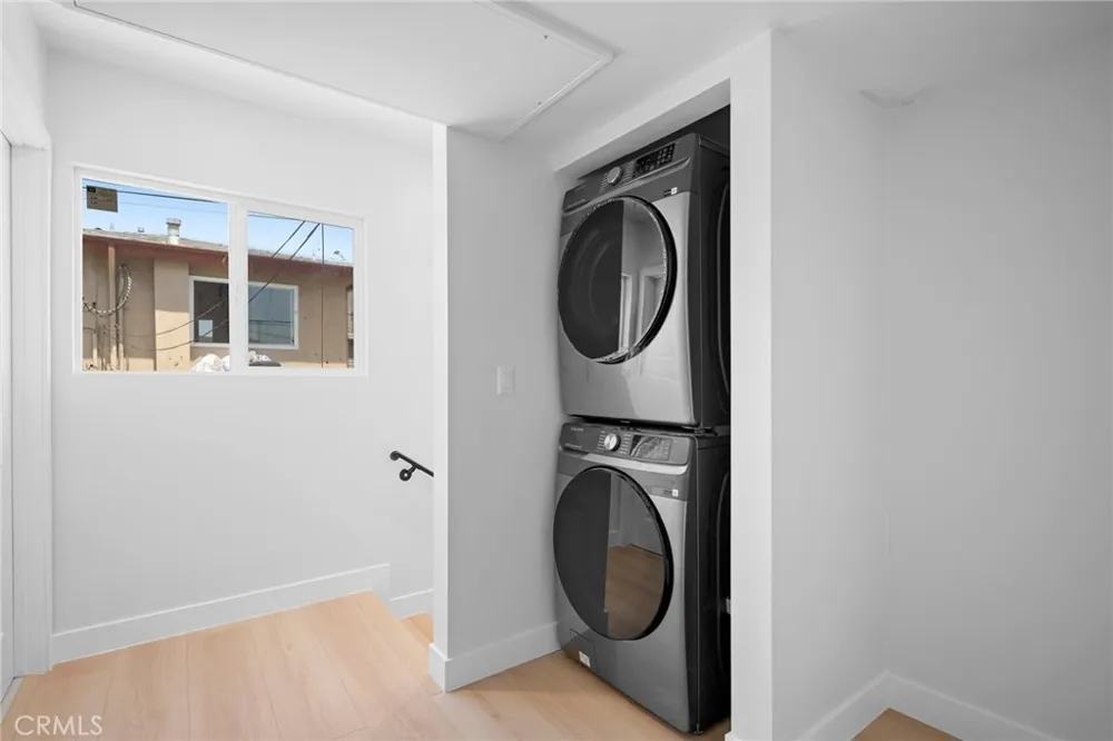 6235 Banner Avenue #1/4 Los Angeles, CA 90038