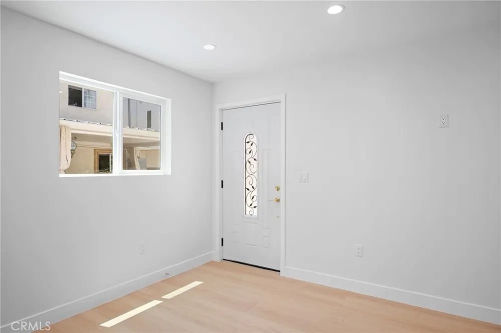6235 Banner Avenue #1/4 Los Angeles, CA 90038