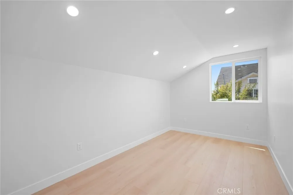 6235 Banner Avenue #1/4 Los Angeles, CA 90038