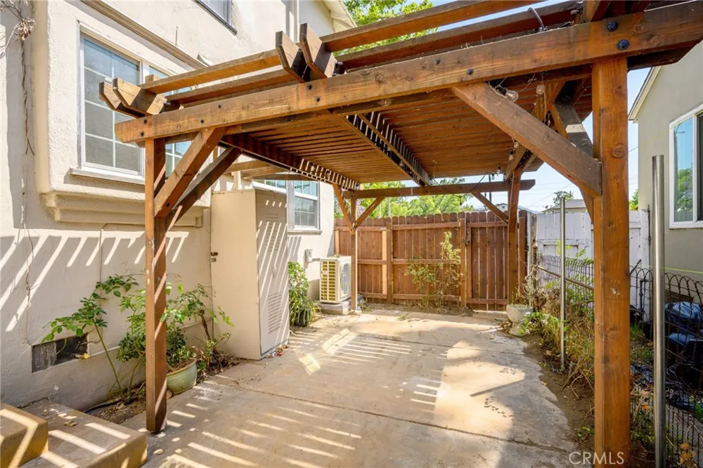 1101 Norton Avenue #A Glendale, CA 91202