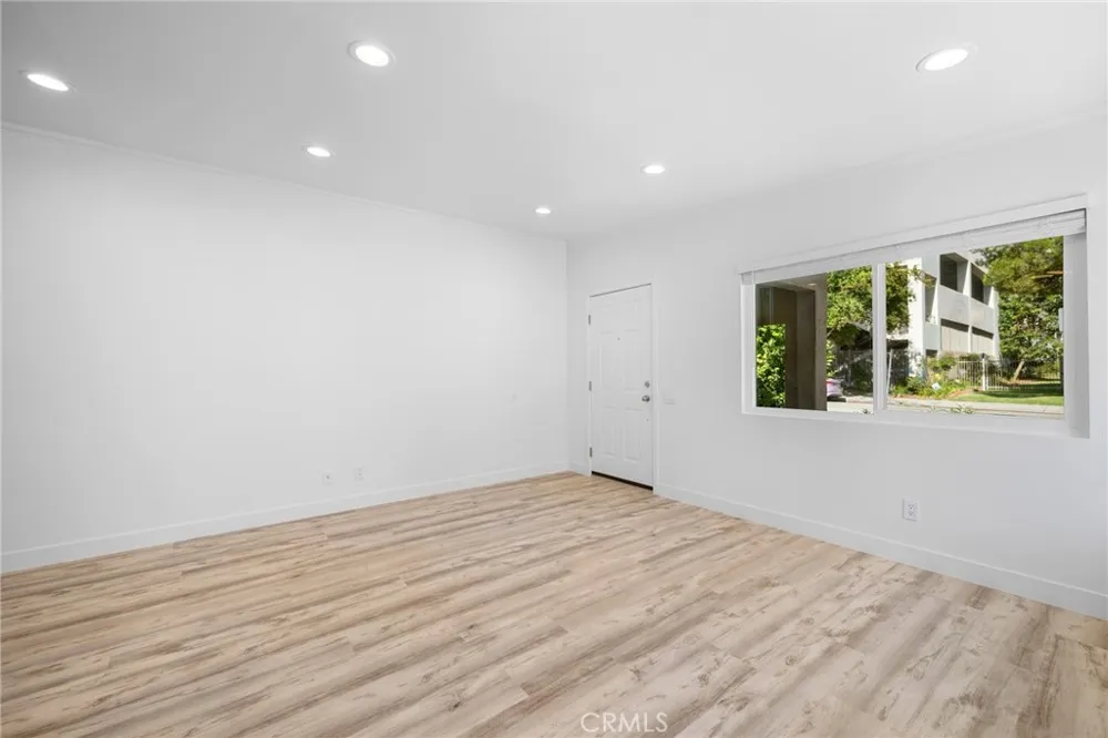 309 Sinclair Glendale, CA 91206