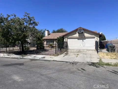45403 8th E