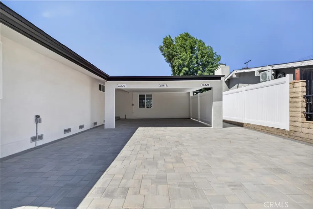 16425 Clymer Street Granada Hills, CA 91344