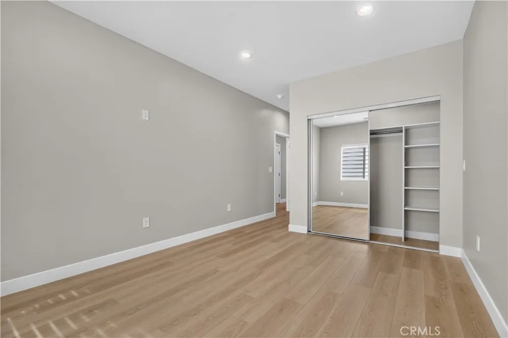 16425 Clymer Street Granada Hills, CA 91344