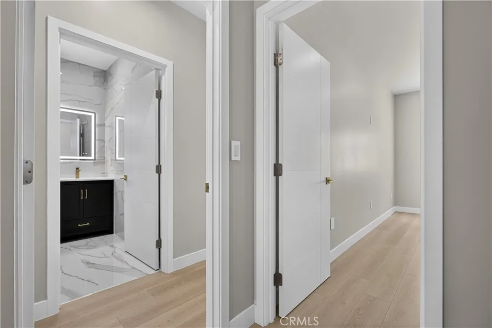 16425 Clymer Street Granada Hills, CA 91344