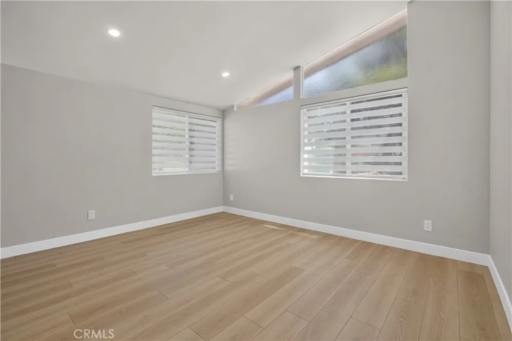 16427 Clymer Street Granada Hills, CA 91344