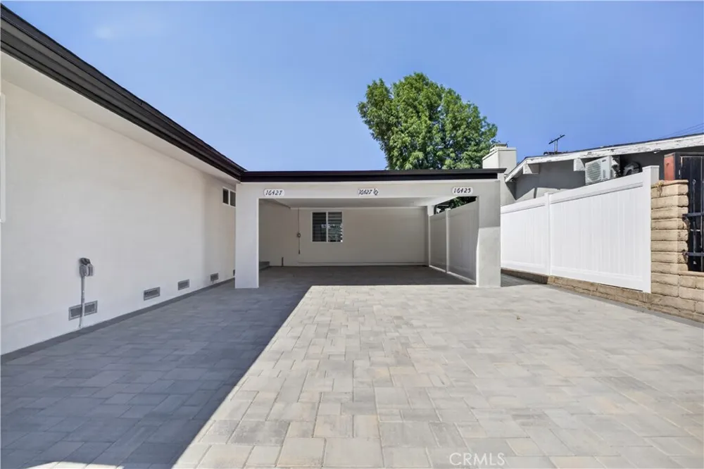 16427 Clymer Street Granada Hills, CA 91344