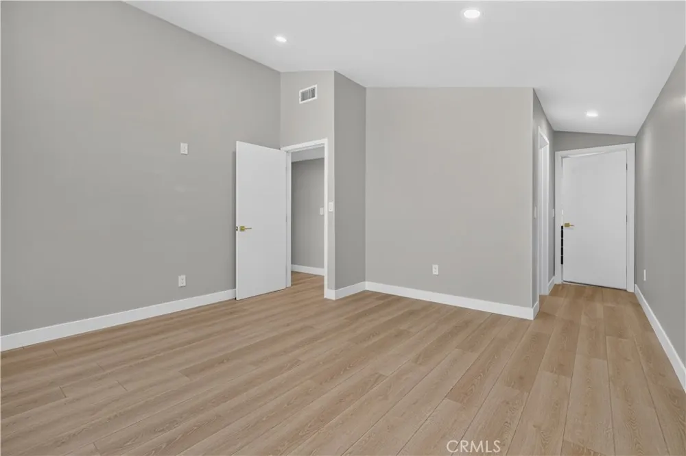 16427 Clymer Street Granada Hills, CA 91344