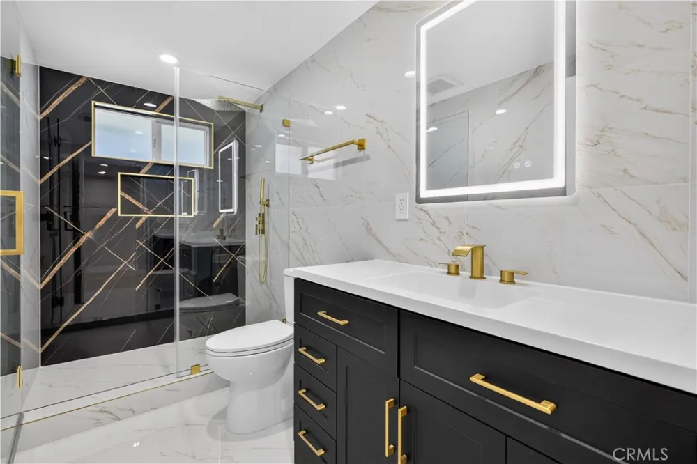 16427 Clymer Street Granada Hills, CA 91344