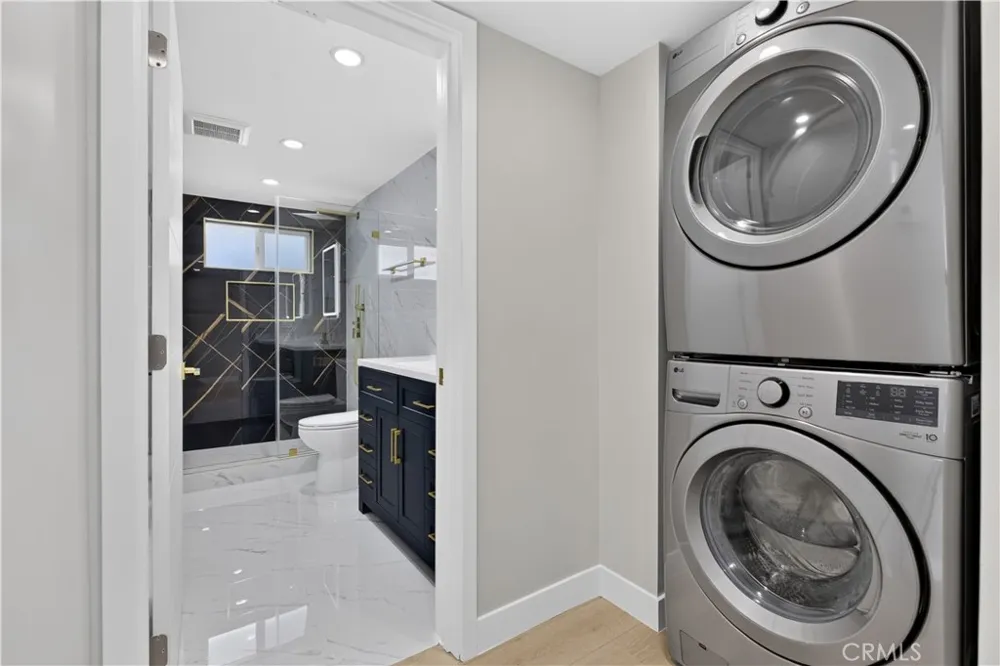 16427 Clymer Street Granada Hills, CA 91344