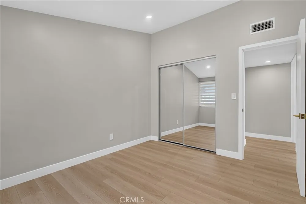 16427 Clymer Street Granada Hills, CA 91344