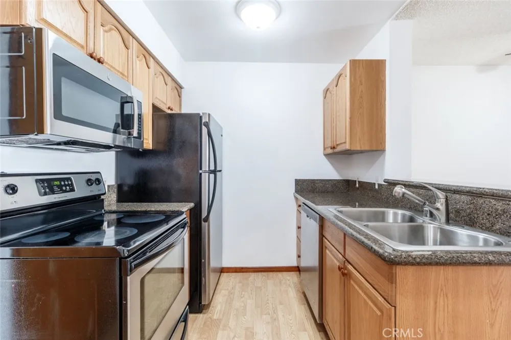 20234 Cantara Street #231 Winnetka, CA 91306