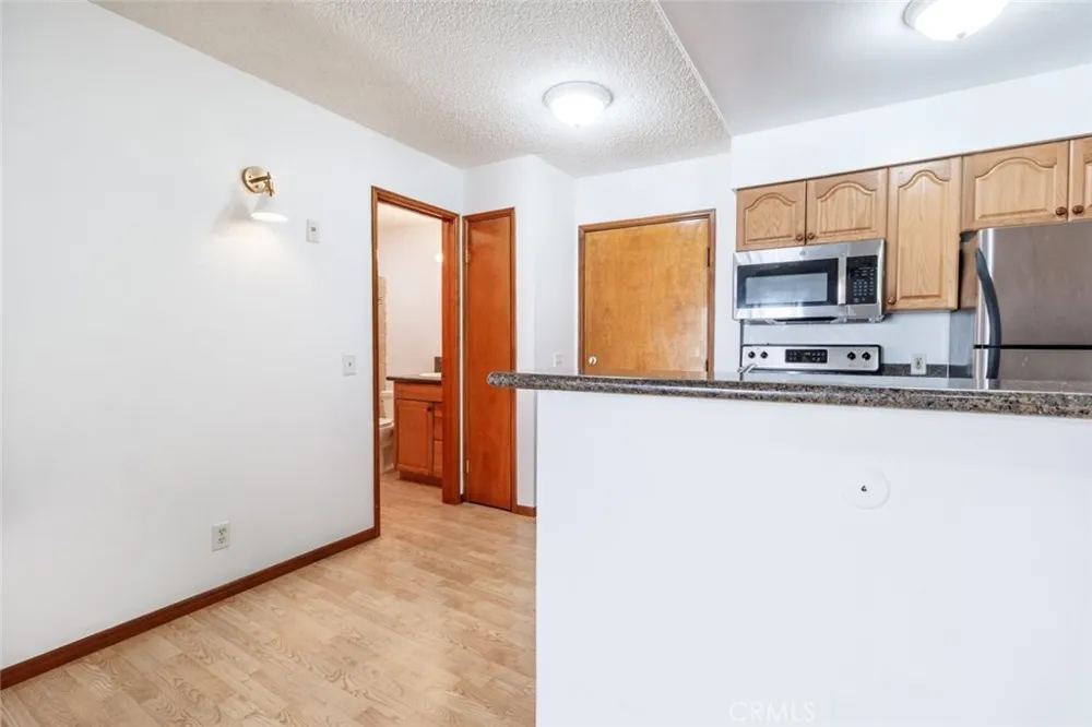 20234 Cantara Street #231 Winnetka, CA 91306