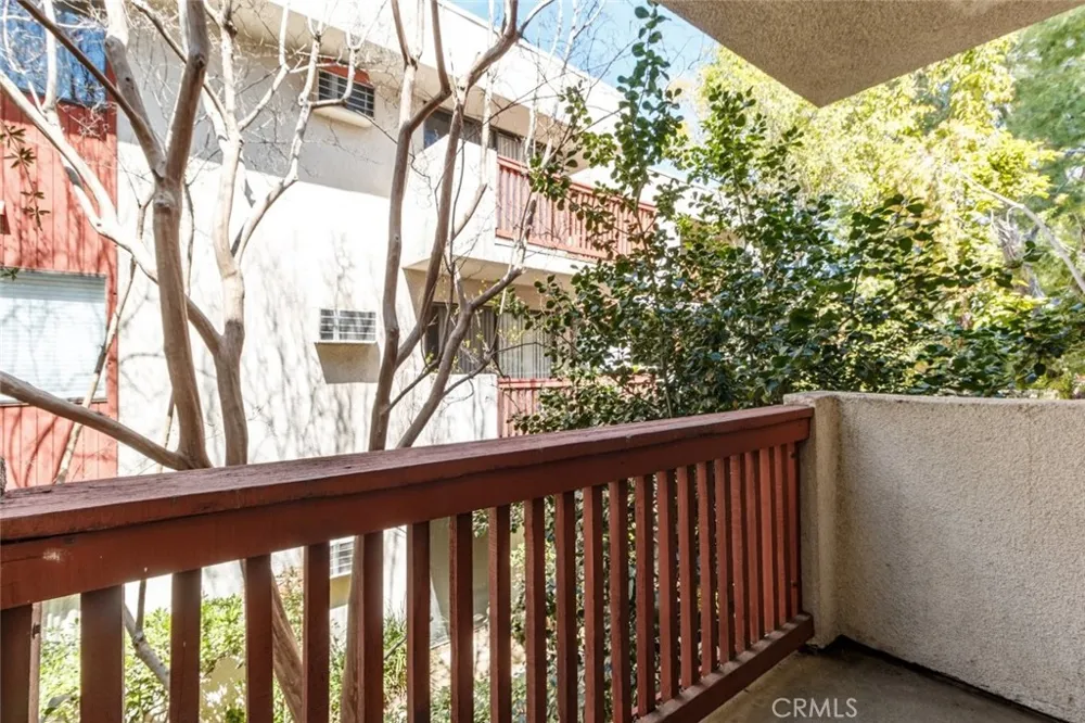 20234 Cantara Street #231 Winnetka, CA 91306