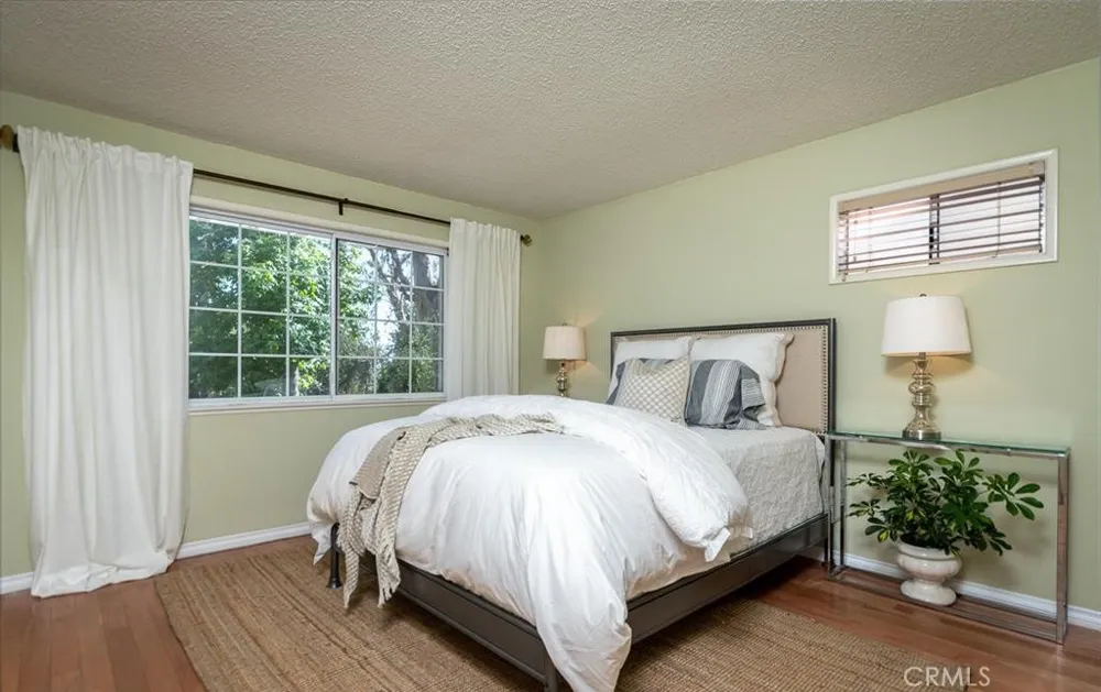 4406 Vista Place La Canada Flintridge, CA 91011