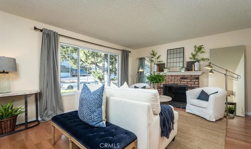 4406 Vista Place La Canada Flintridge, CA 91011