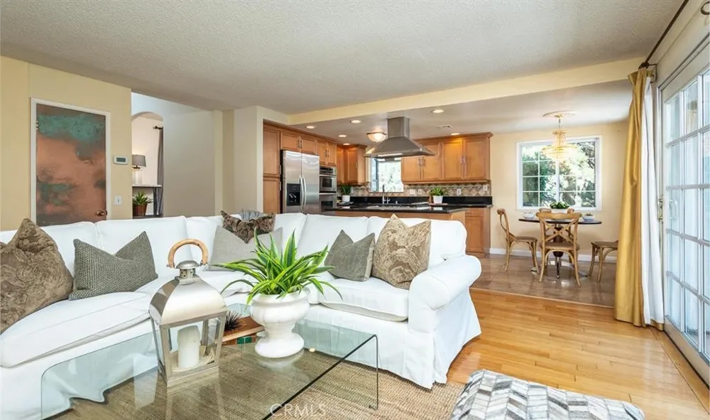 4406 Vista Place La Canada Flintridge, CA 91011