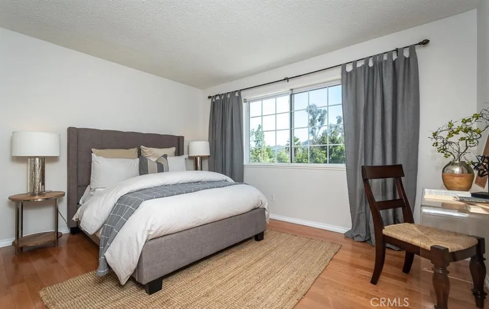 4406 Vista Place La Canada Flintridge, CA 91011
