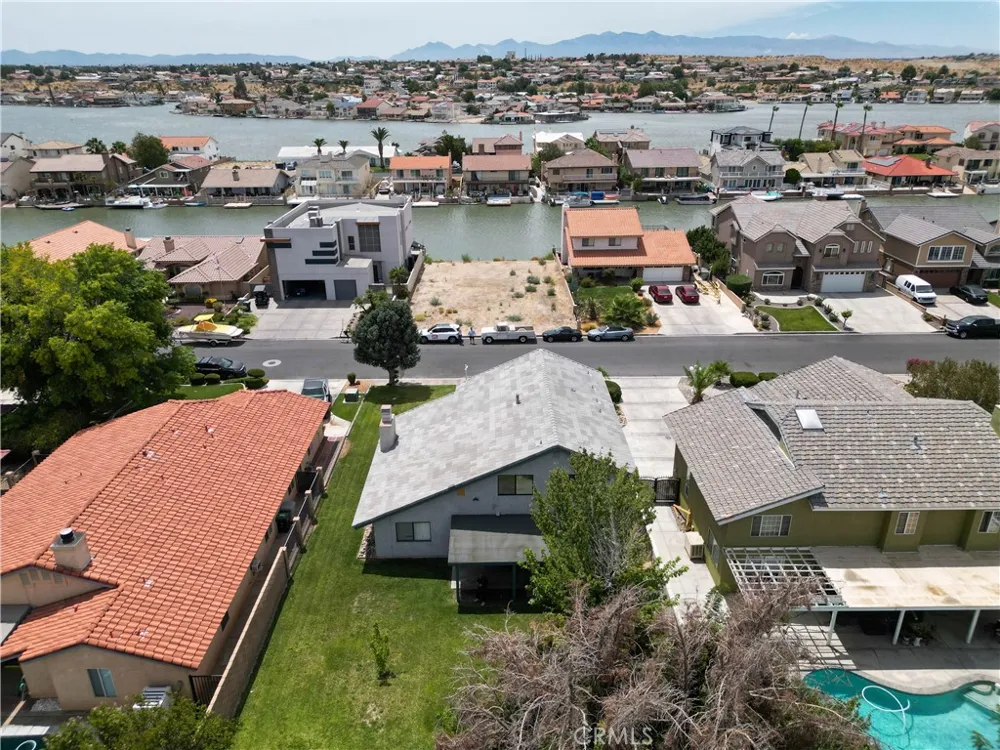 18180 Lakeview Victorville, CA 92395