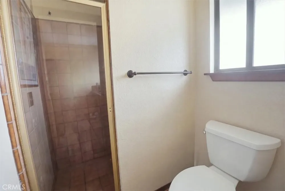 18180 Lakeview Victorville, CA 92395