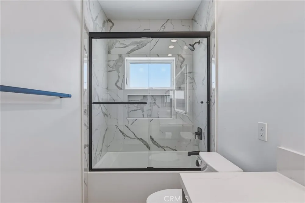 12026 Belmont Road Oak Hills, CA 92344