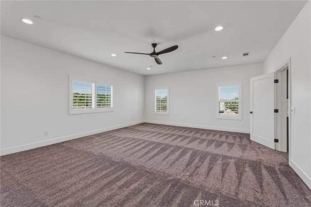 12026 Belmont Road Oak Hills, CA 92344
