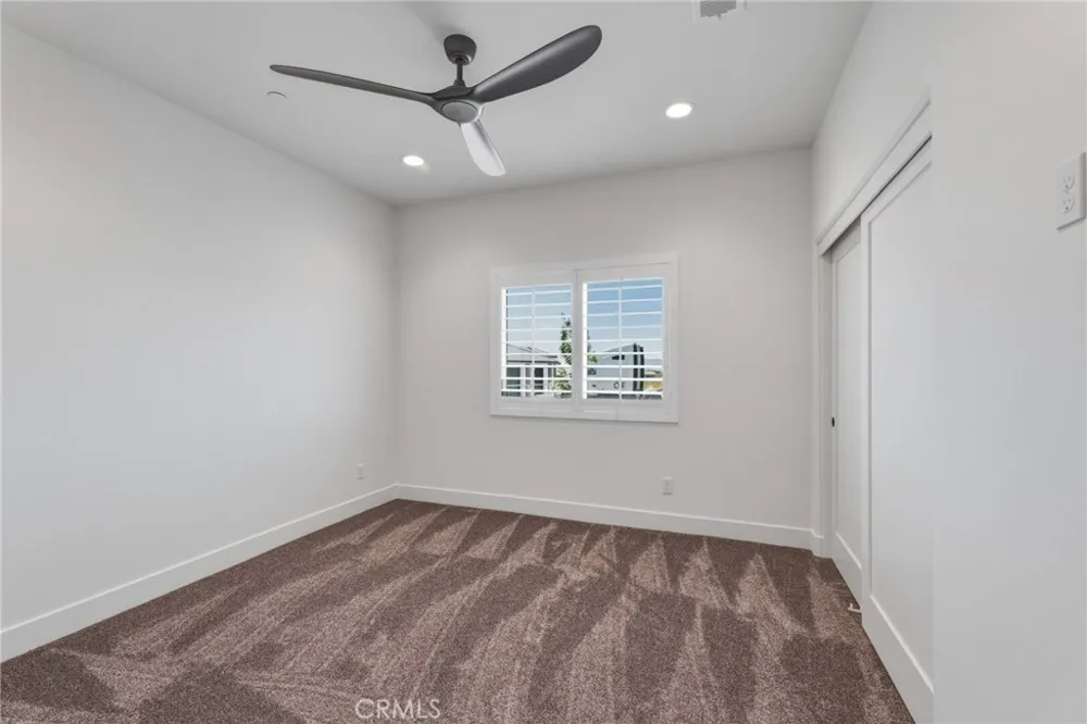 12026 Belmont Road Oak Hills, CA 92344