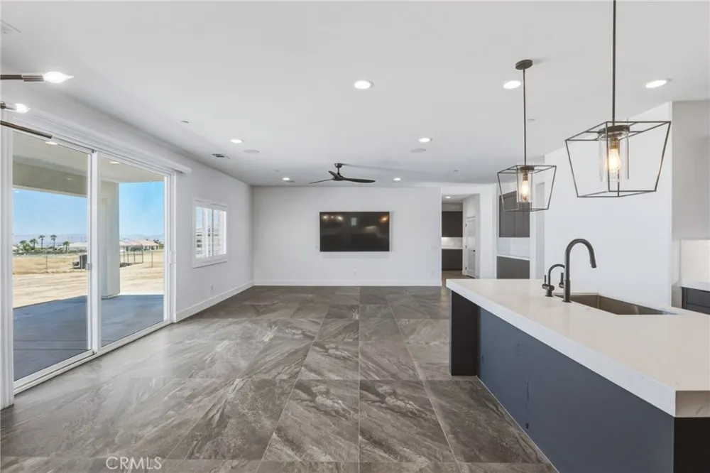 12026 Belmont Road Oak Hills, CA 92344