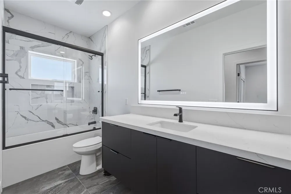 12026 Belmont Road Oak Hills, CA 92344