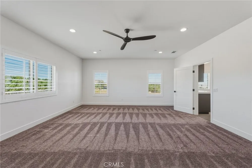 12026 Belmont Road Oak Hills, CA 92344