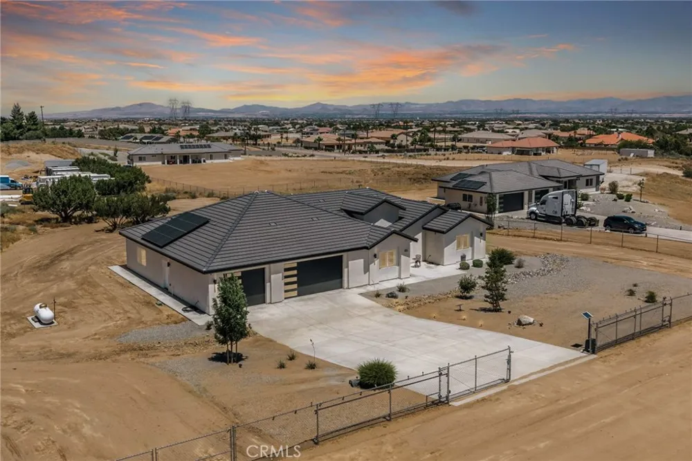 12026 Belmont Road Oak Hills, CA 92344