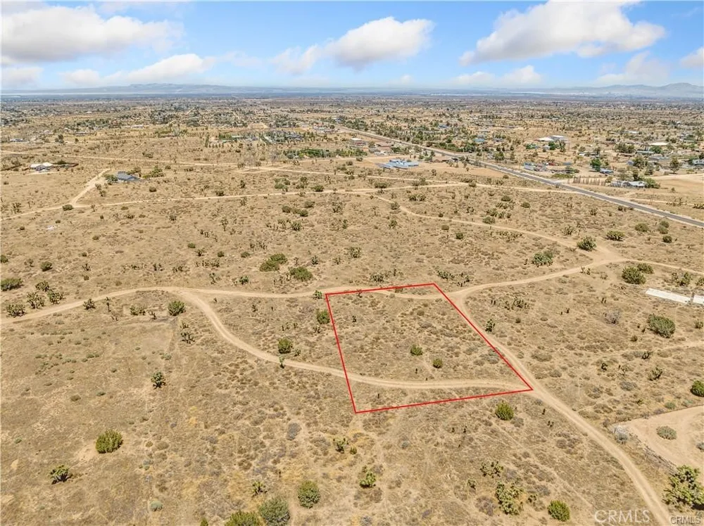 759 La Mirada Phelan, CA 92371