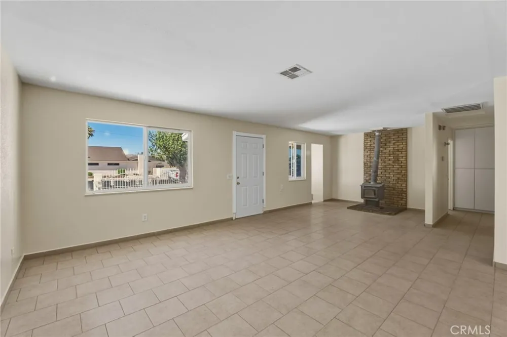 1520 Armory Barstow, CA 92311