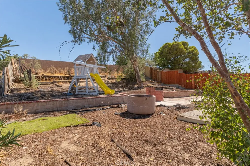1520 Armory Barstow, CA 92311