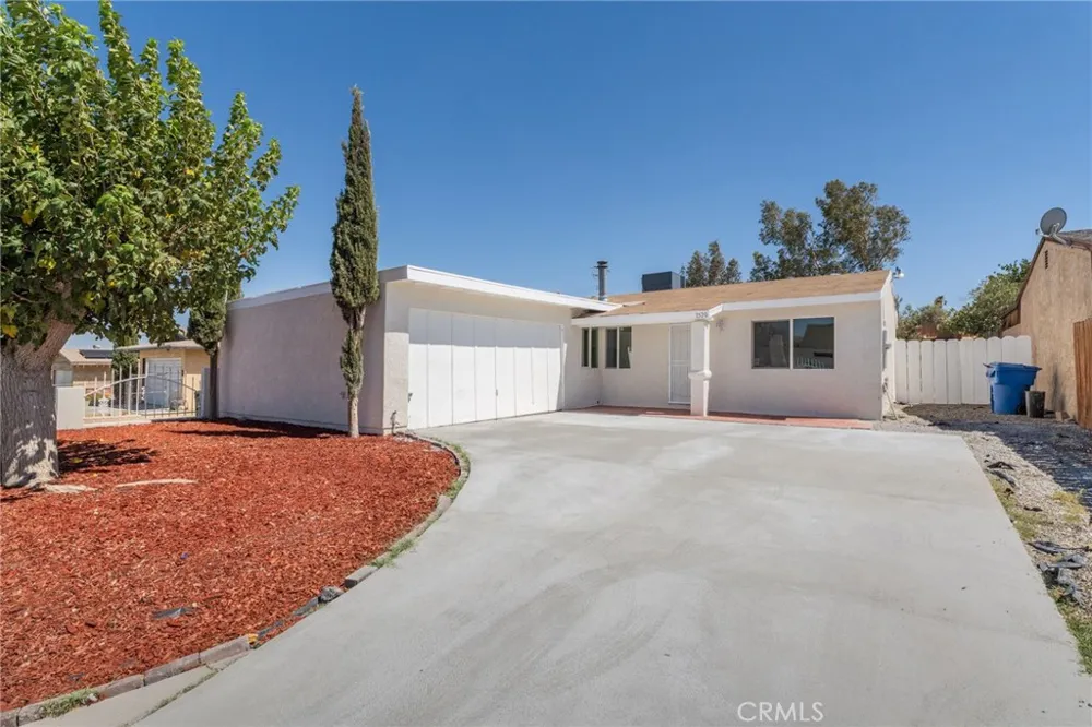 1520 Armory Barstow, CA 92311