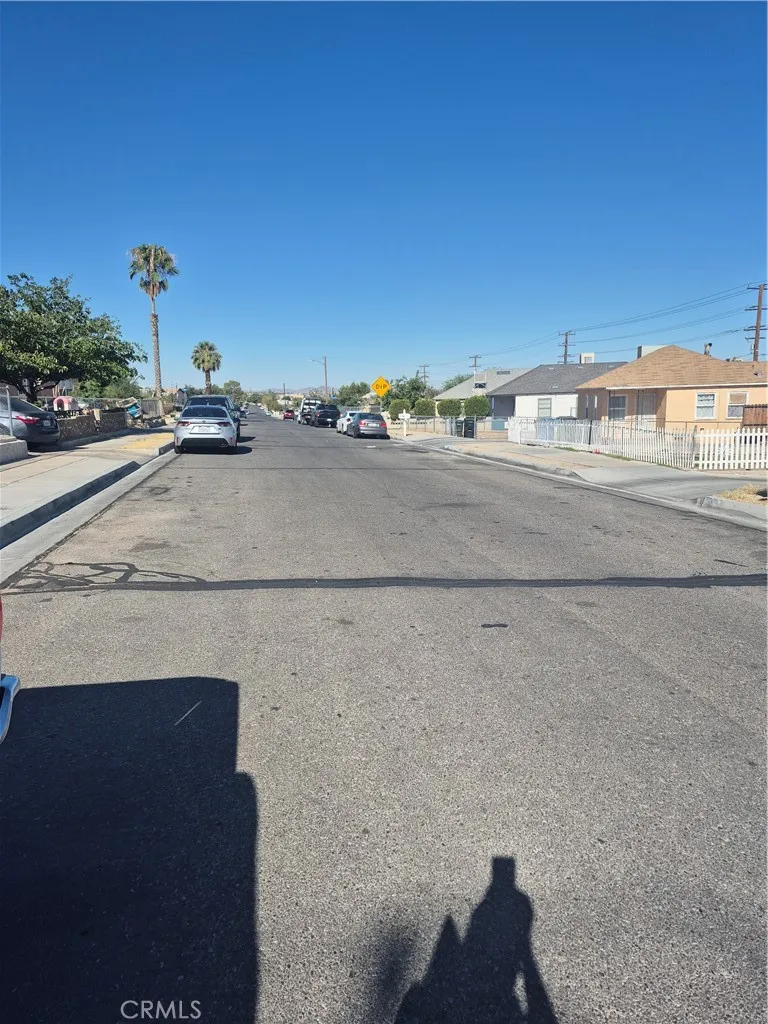 711 W Buena Vista Barstow, CA 92311