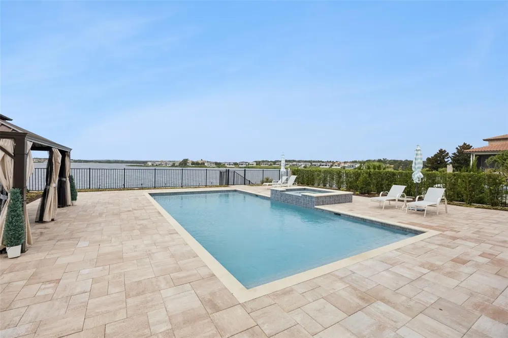 15421 PENDIO DRIVE Montverde, FL 34756