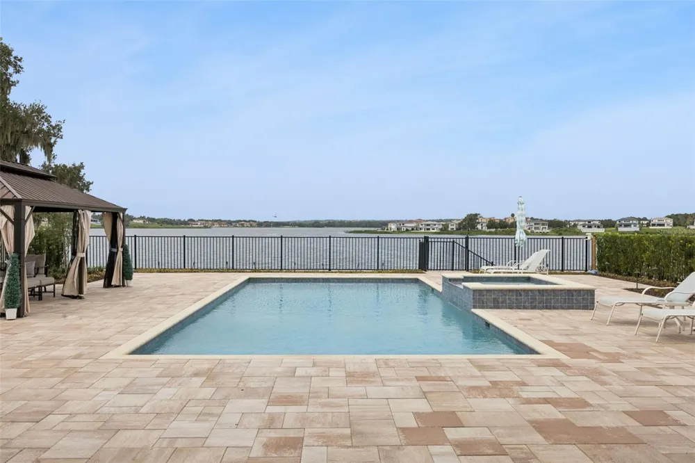 15421 PENDIO DRIVE Montverde, FL 34756
