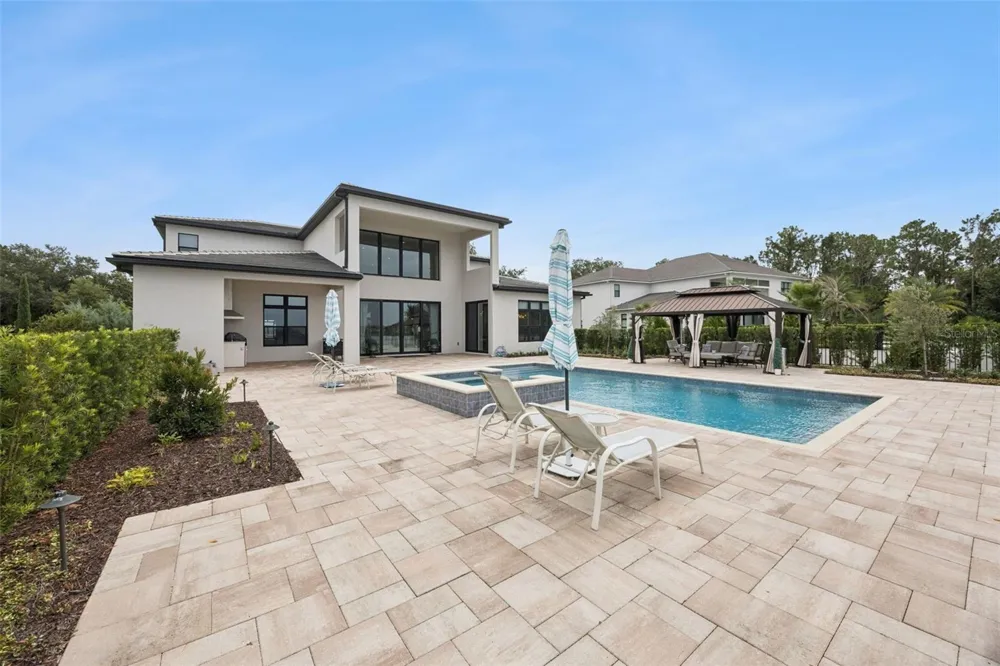 15421 PENDIO DRIVE Montverde, FL 34756