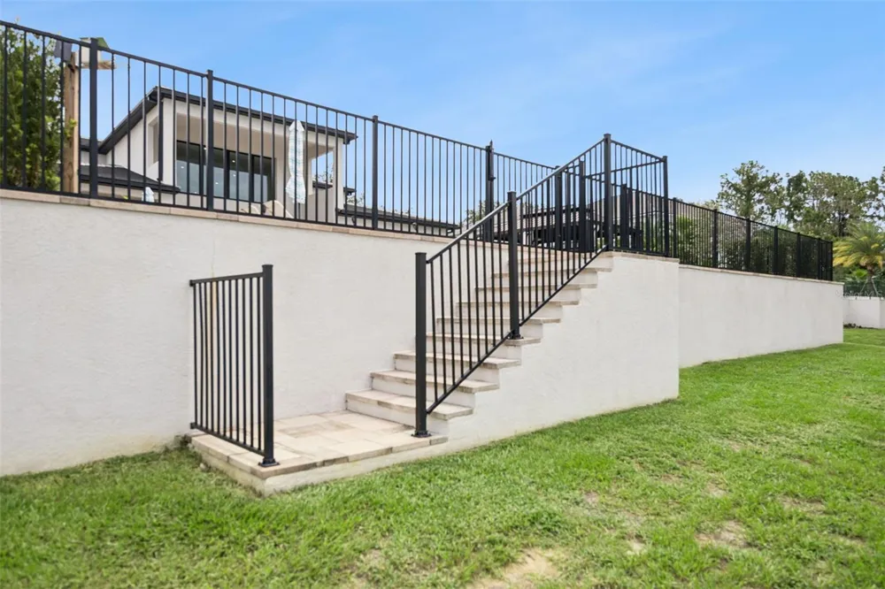 15421 PENDIO DRIVE Montverde, FL 34756