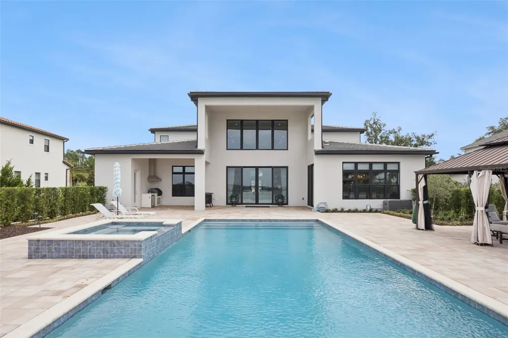 15421 PENDIO DRIVE Montverde, FL 34756