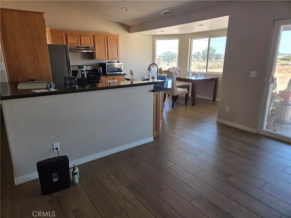 16118 OCOTILLA RD Apple Valley, CA 92307