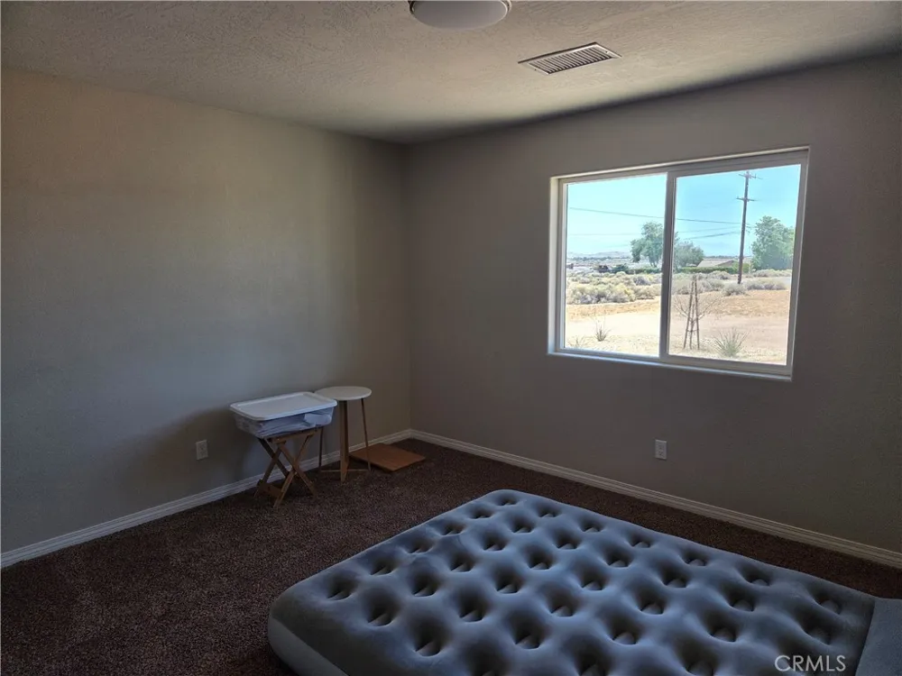 16118 OCOTILLA RD Apple Valley, CA 92307