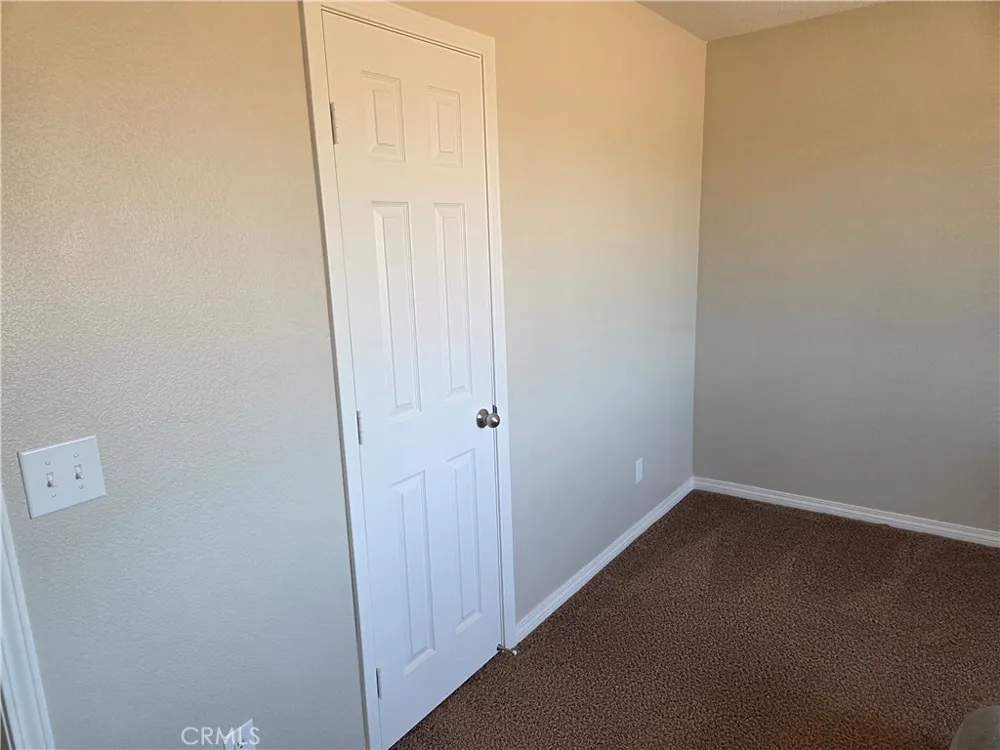 16118 OCOTILLA RD Apple Valley, CA 92307