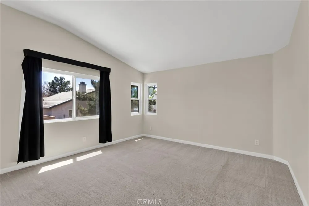 14363 Aspen Hesperia, CA 92344