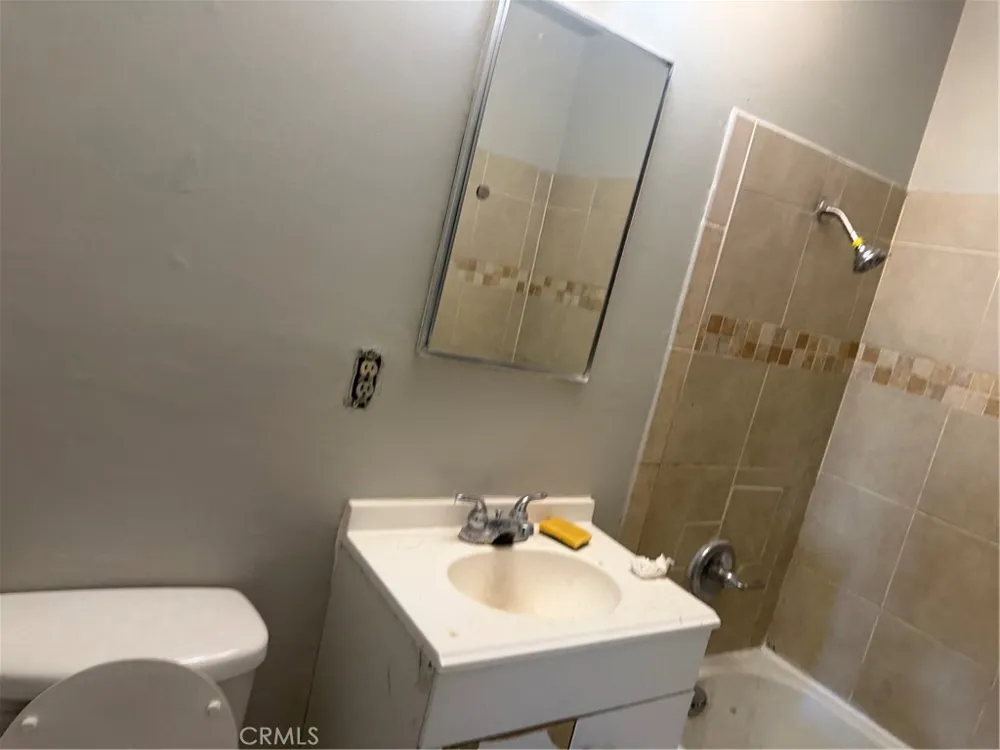 600 Kathleen Barstow, CA 92311
